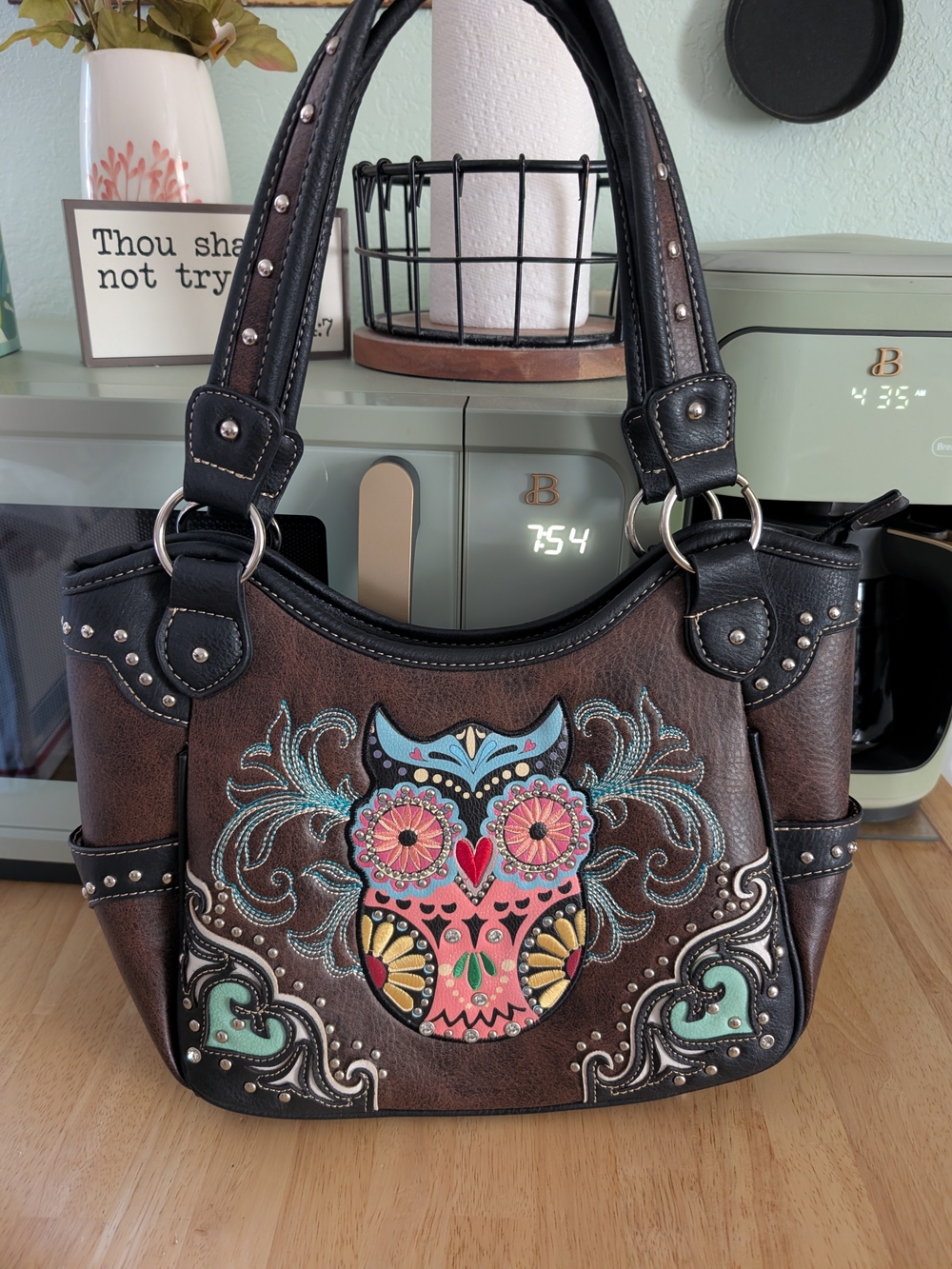 Vintage Embroidered Owl Shoulder Bag with Studded Accents